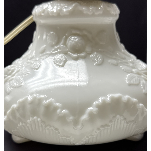 EAPG Dithridge Colonial OMN Rose Wreath Milk Glass Rose Wreath Lamp Base As-Is - Picture 14 of 15
